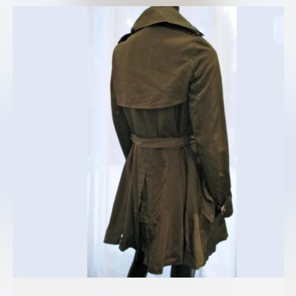New. Nicole Fahri acid green knee length trench coat. Size small/4 - Picture 5 of 8